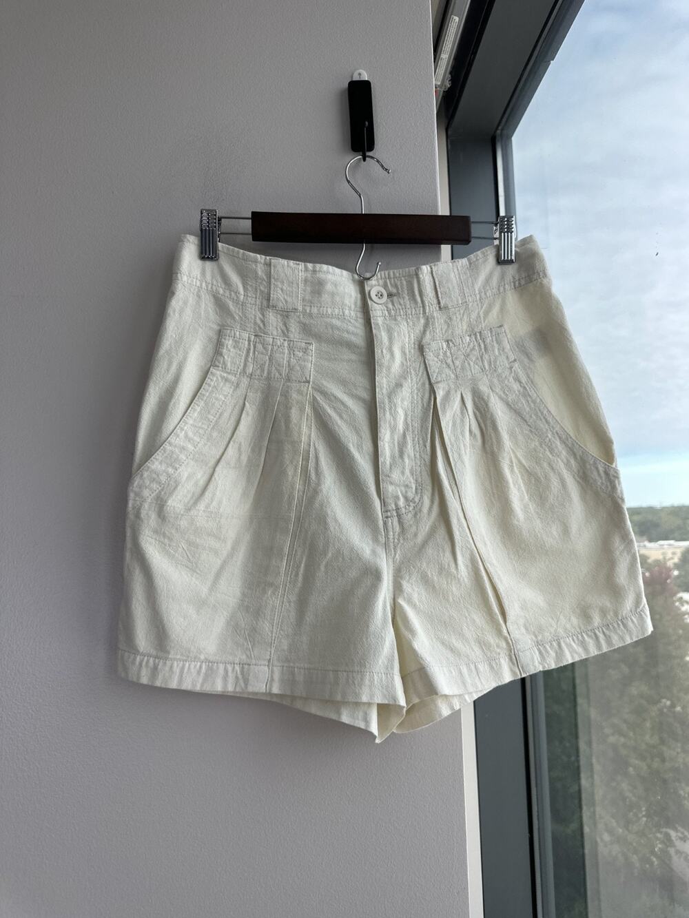 Free People 100% Cotton Ivory Safari Shorts Sz M